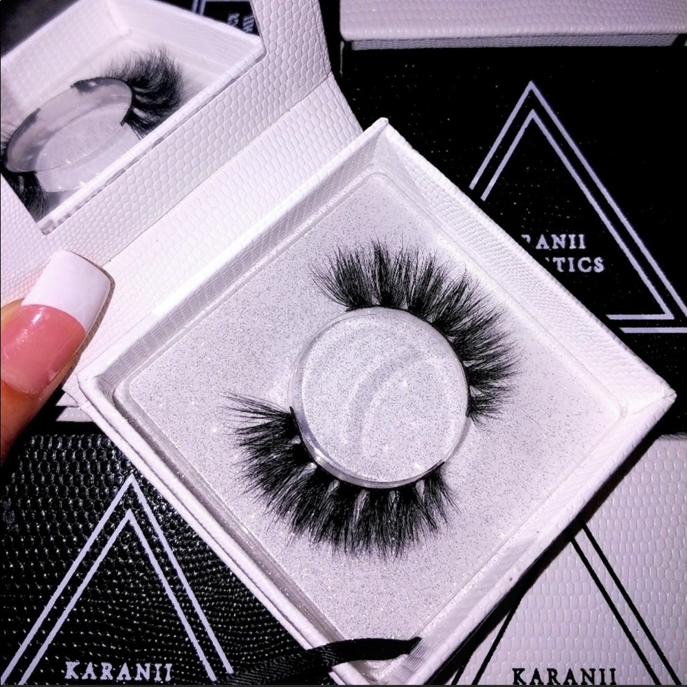 KARANII COSMETICS MINK LUXURY LASH IN MANIFEST